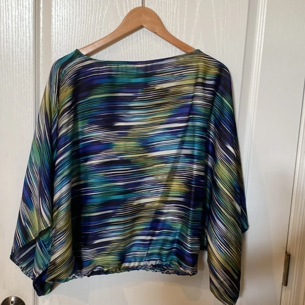 ADiva Women’s size M Poncho elastic hem top